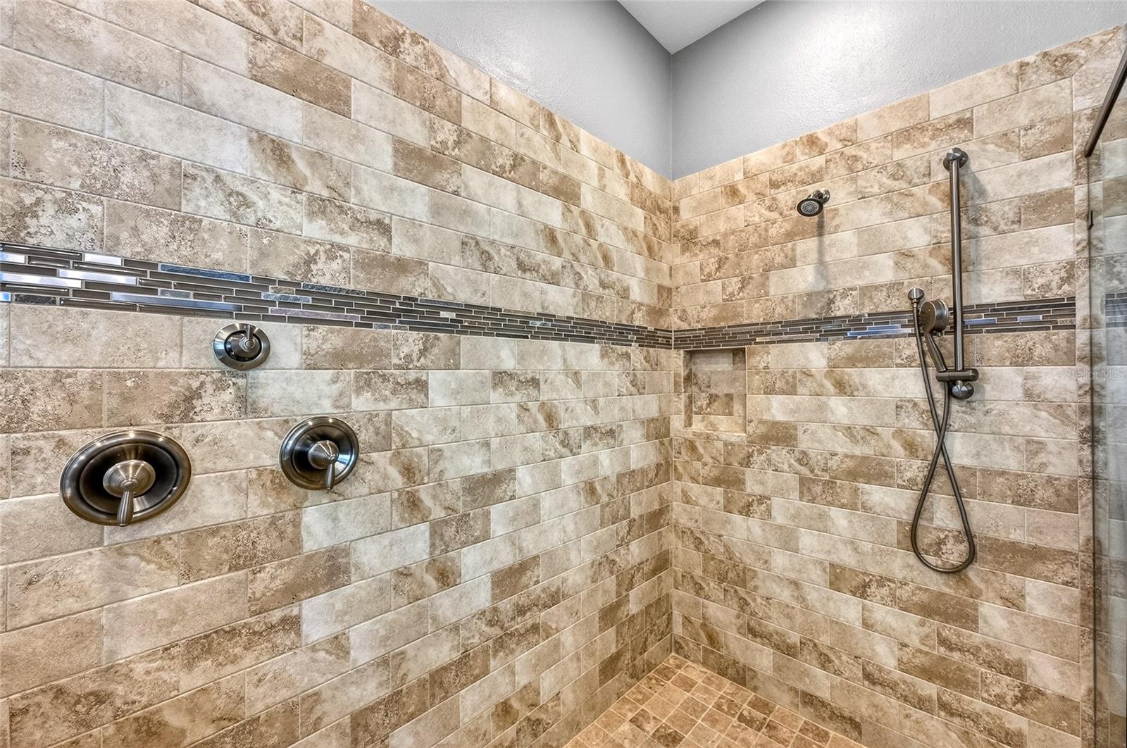 ARBOR LAKES ON PALMER RANCH - Residential