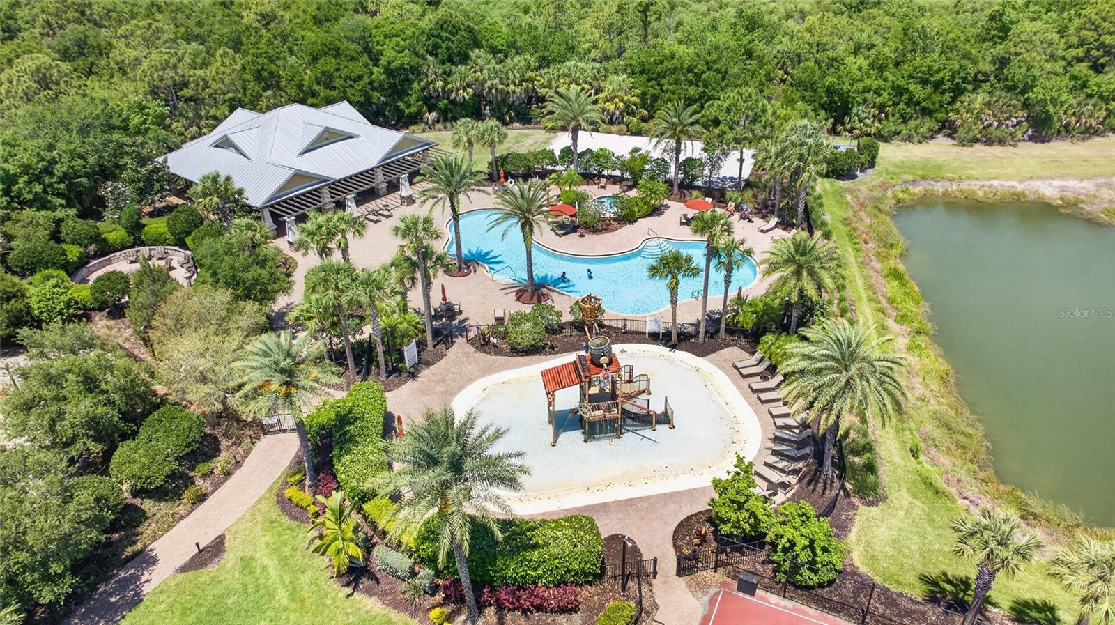 ARBOR LAKES ON PALMER RANCH - Residential