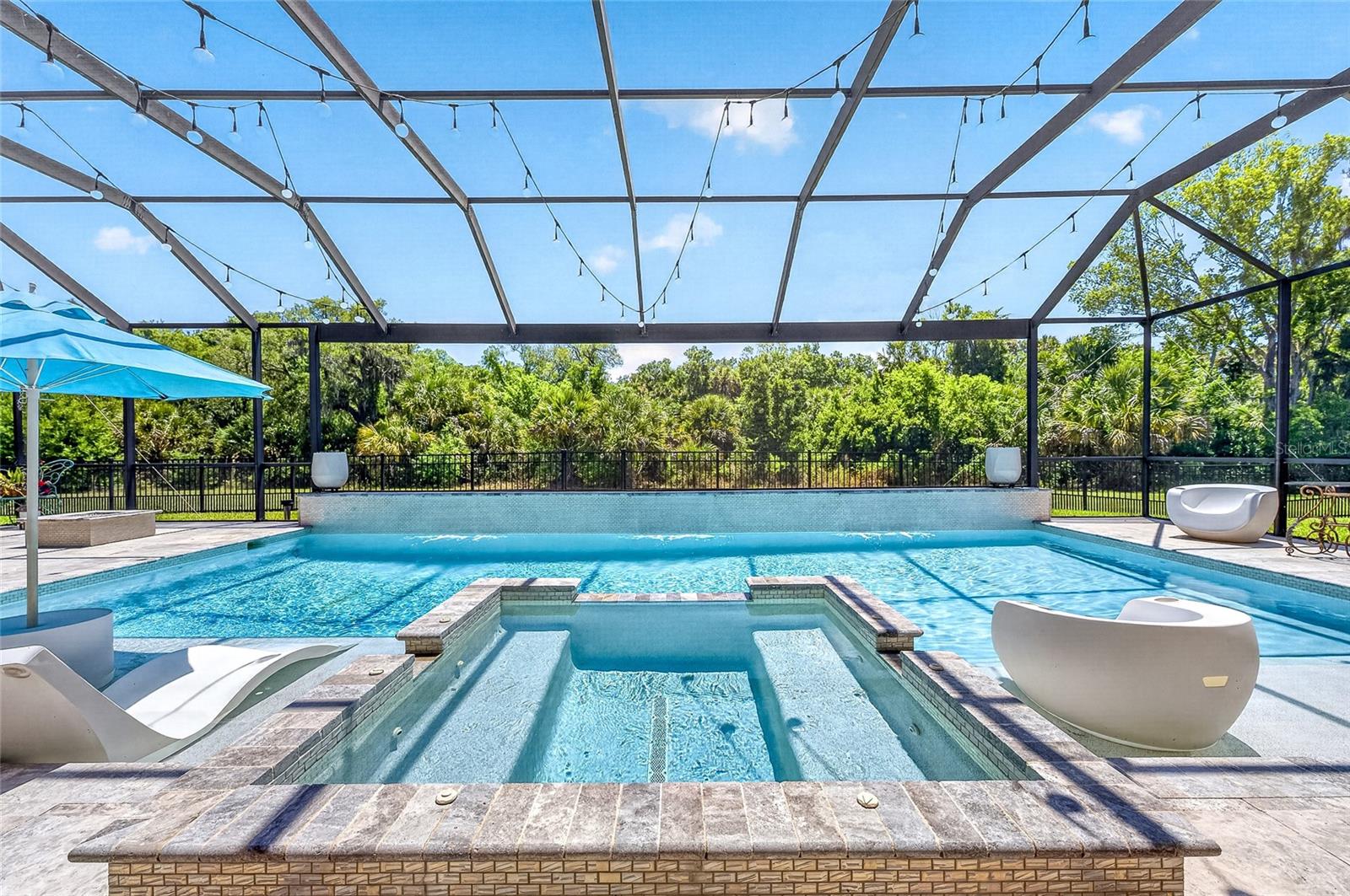 ARBOR LAKES ON PALMER RANCH - Residential