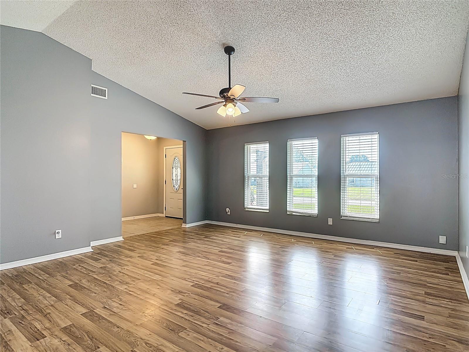 1815 TRAVELERS PALM DRIVE