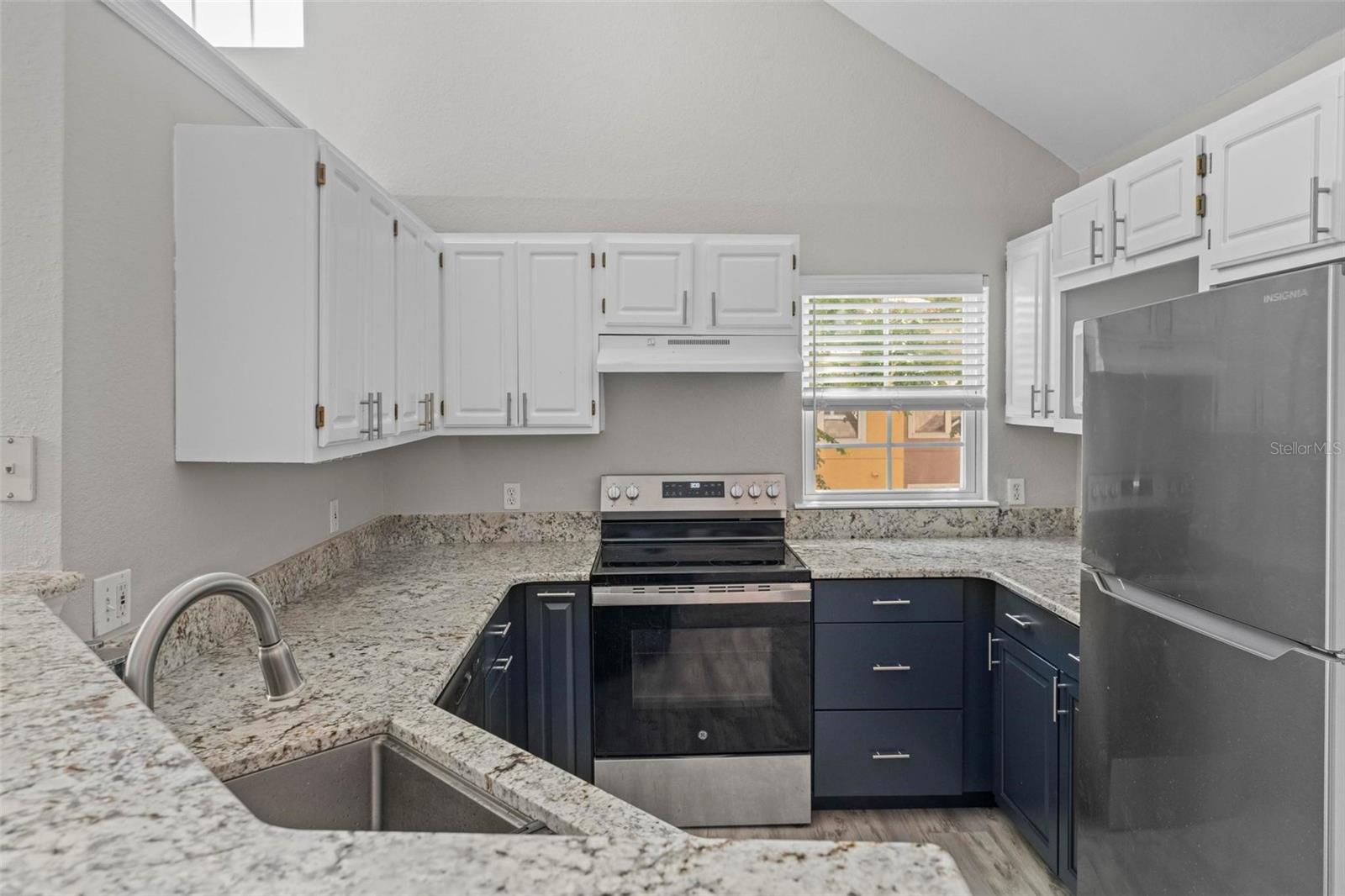 HAMPTONS/METROWEST - Residential