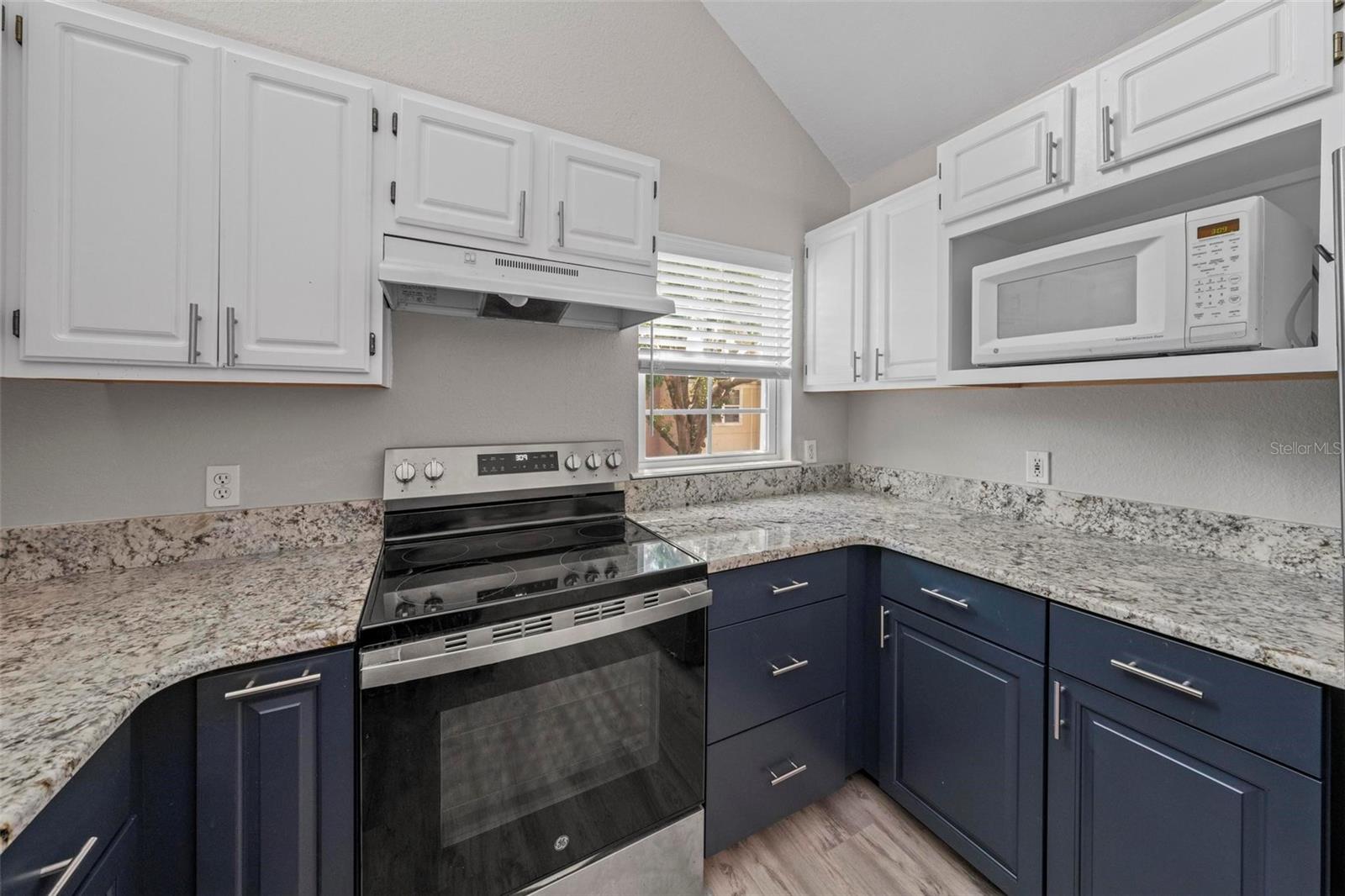 HAMPTONS/METROWEST - Residential