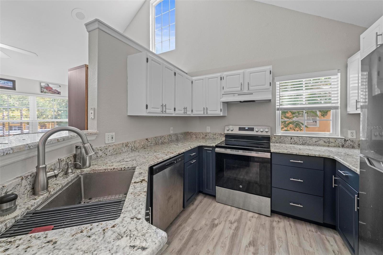 HAMPTONS/METROWEST - Residential