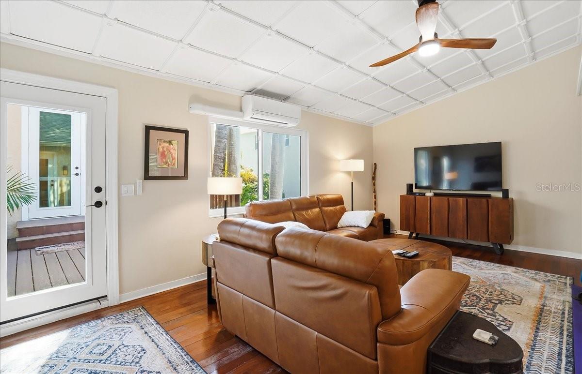 BRIDGEWATER TOWNHOMES - Residential