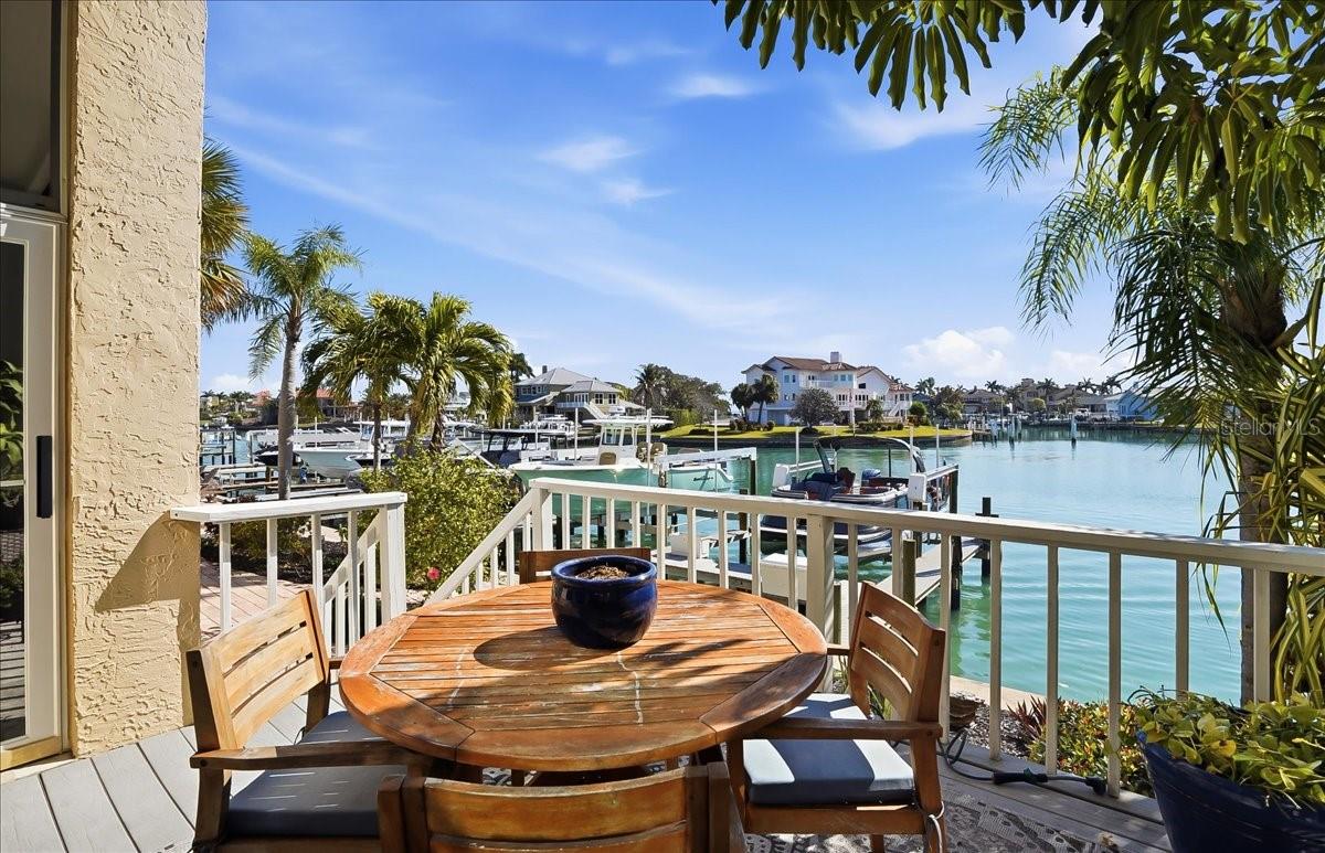 BRIDGEWATER TOWNHOMES - Residential