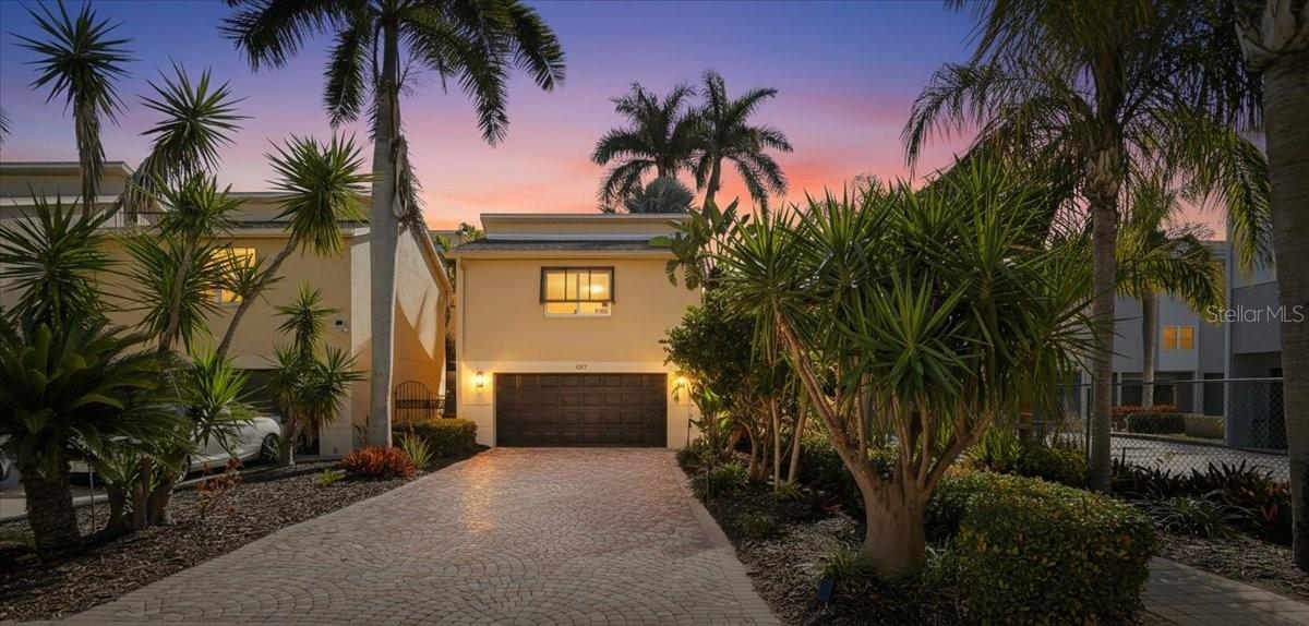 BRIDGEWATER TOWNHOMES - Residential