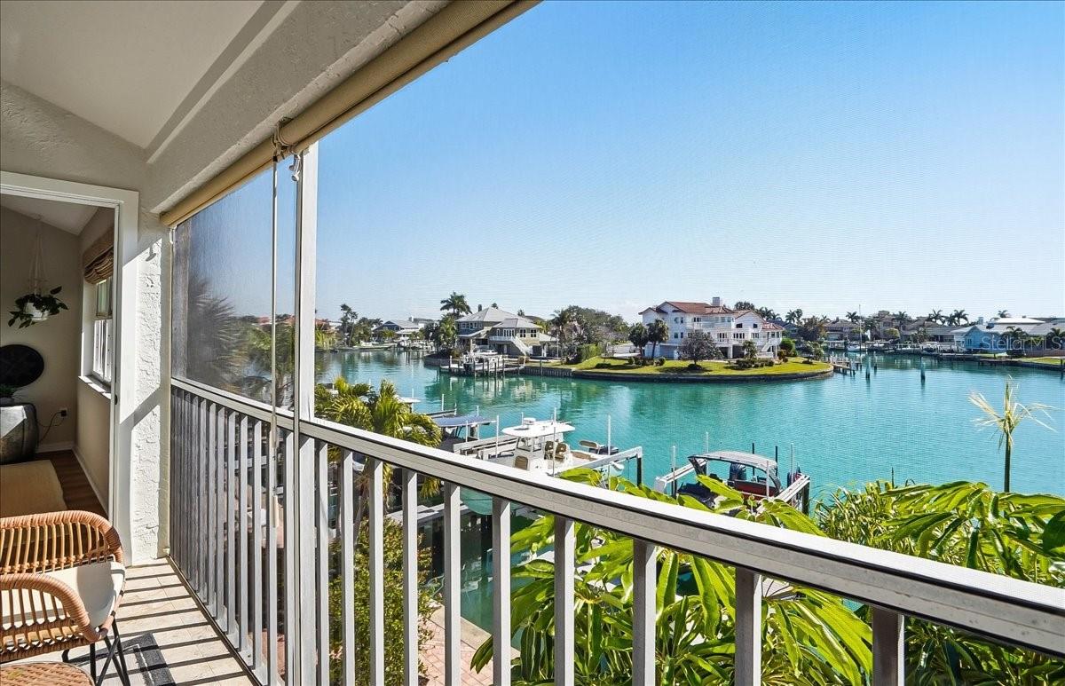 BRIDGEWATER TOWNHOMES - Residential