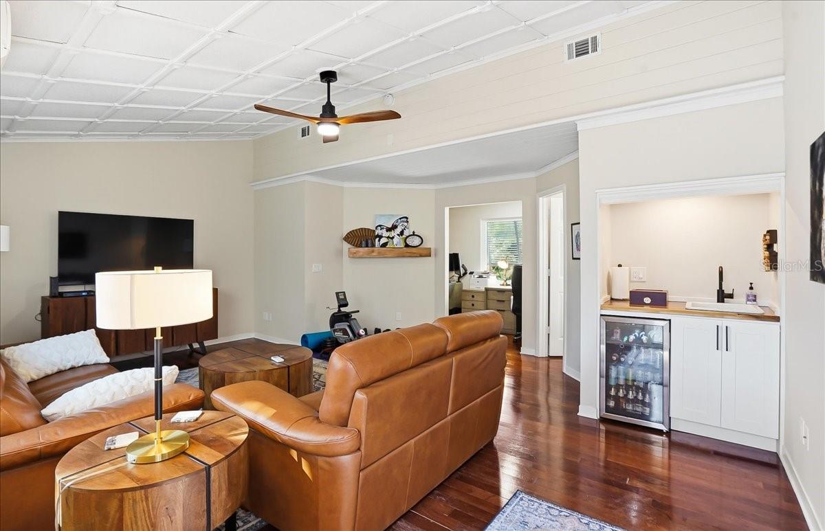 BRIDGEWATER TOWNHOMES - Residential