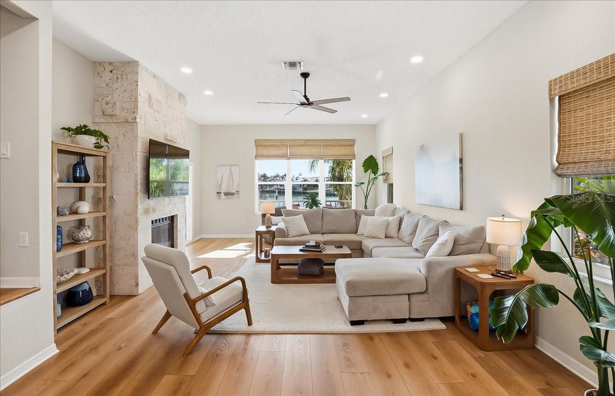 BRIDGEWATER TOWNHOMES - Residential