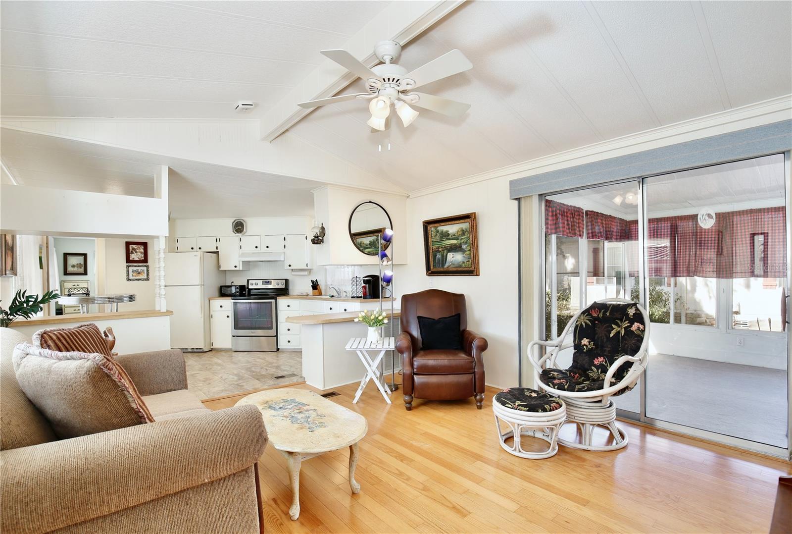 WATER WHEEL ADULT MOBILE HM CM - Residential