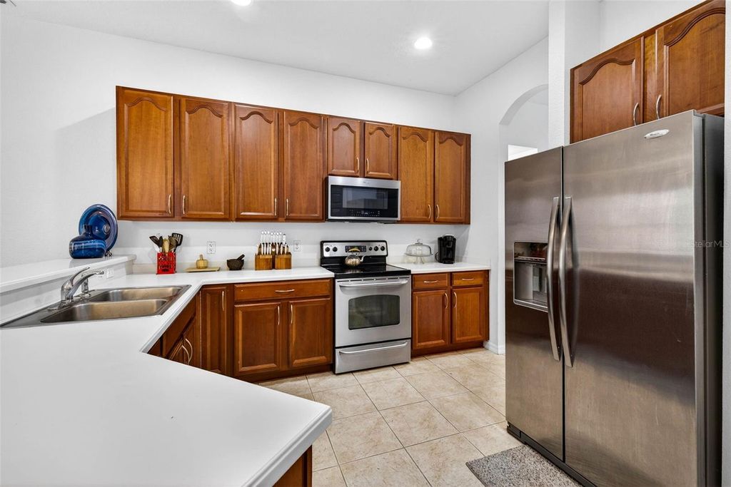 Photo of 1923 Rutherford Drive, Dover, FL 33527 (MLS # TB8464994)