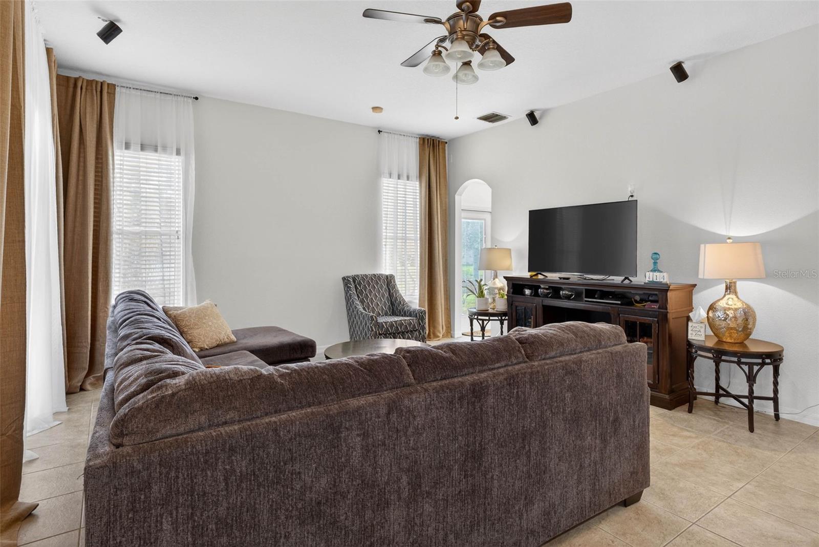 RIDGE CREST SUB UNITS - Residential