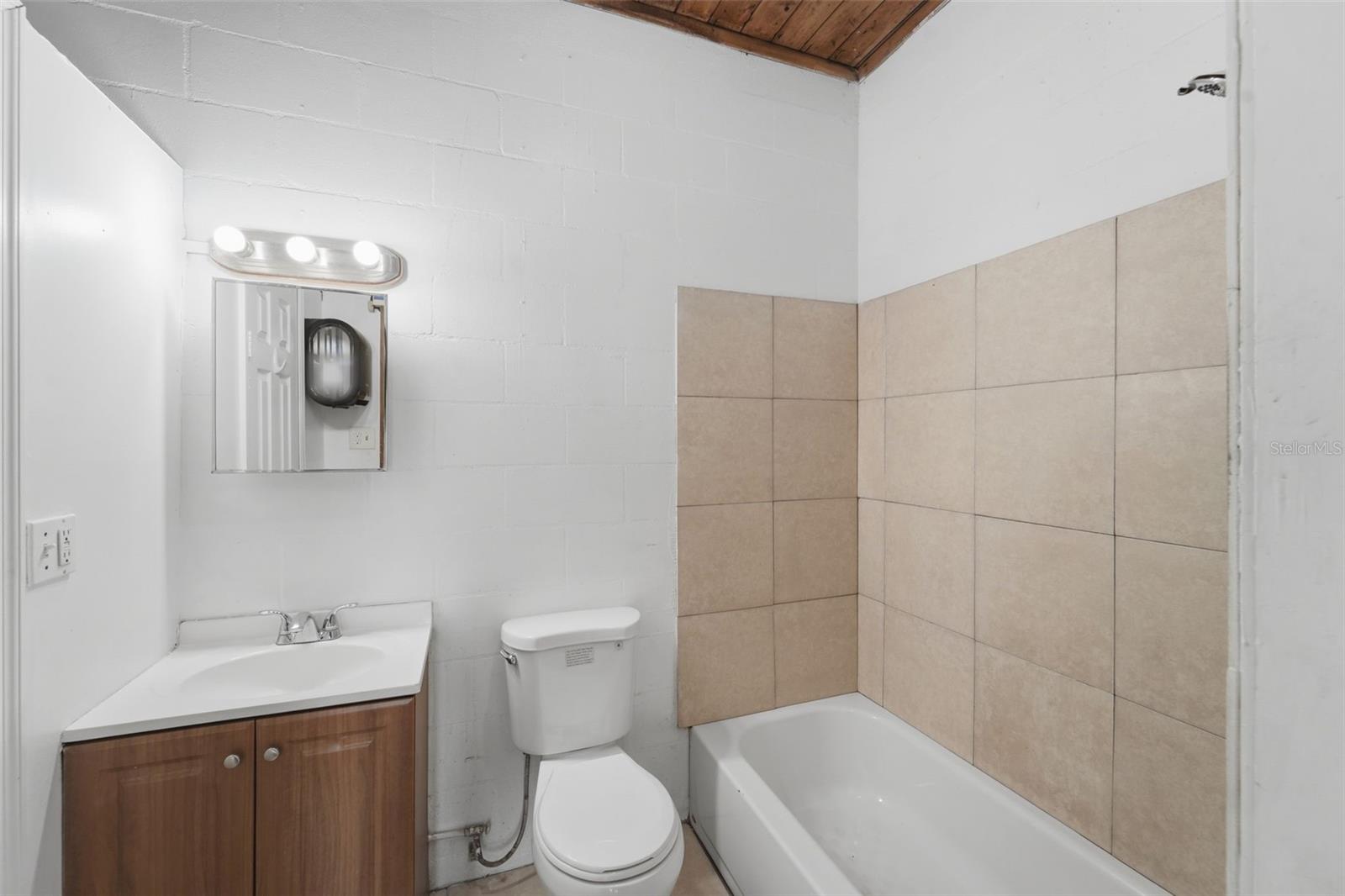 COUNTRY CLUB HEIGHTS ADD 01 - Residential