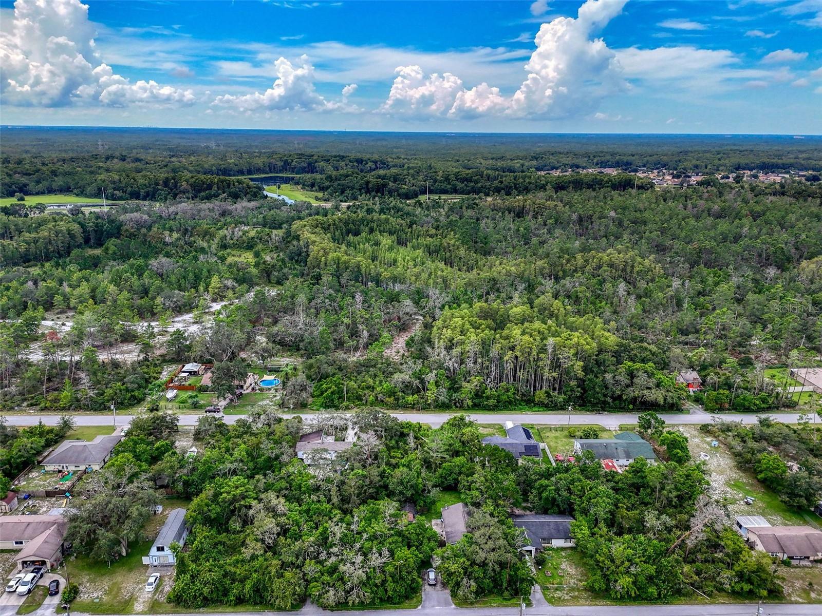 MOON LAKE ESTATES - Land