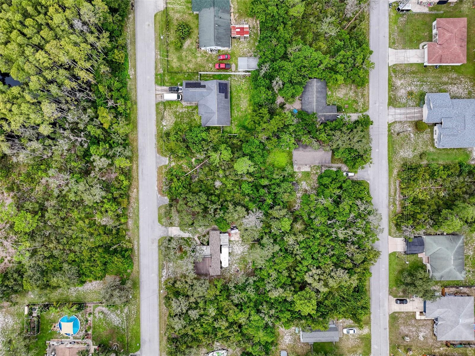 MOON LAKE ESTATES - Land