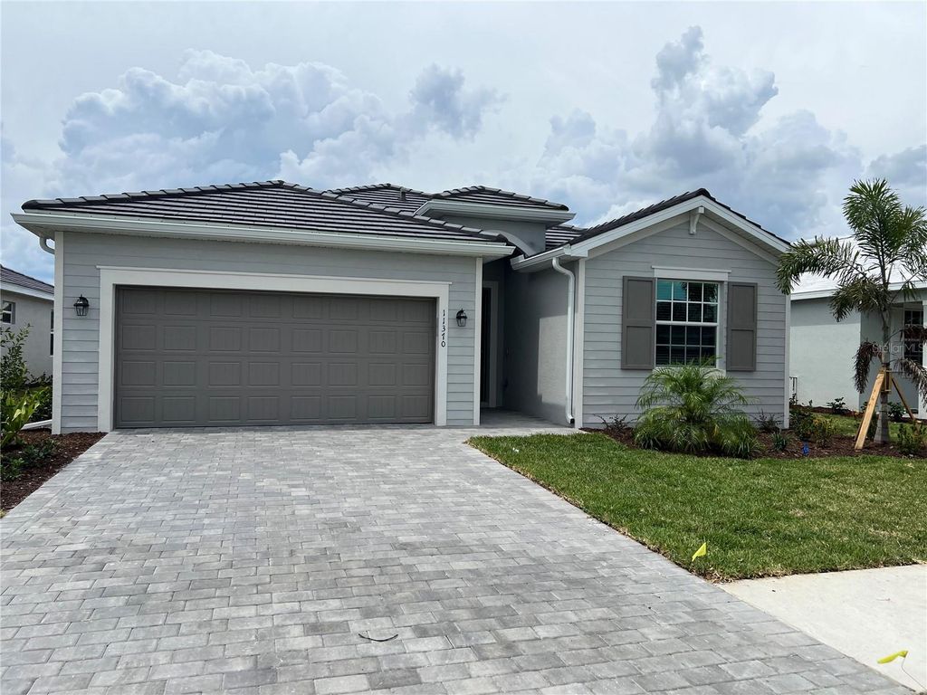 Photo of 11370 Burgundy Drive, Venice, FL 34293 (MLS # A4688760)