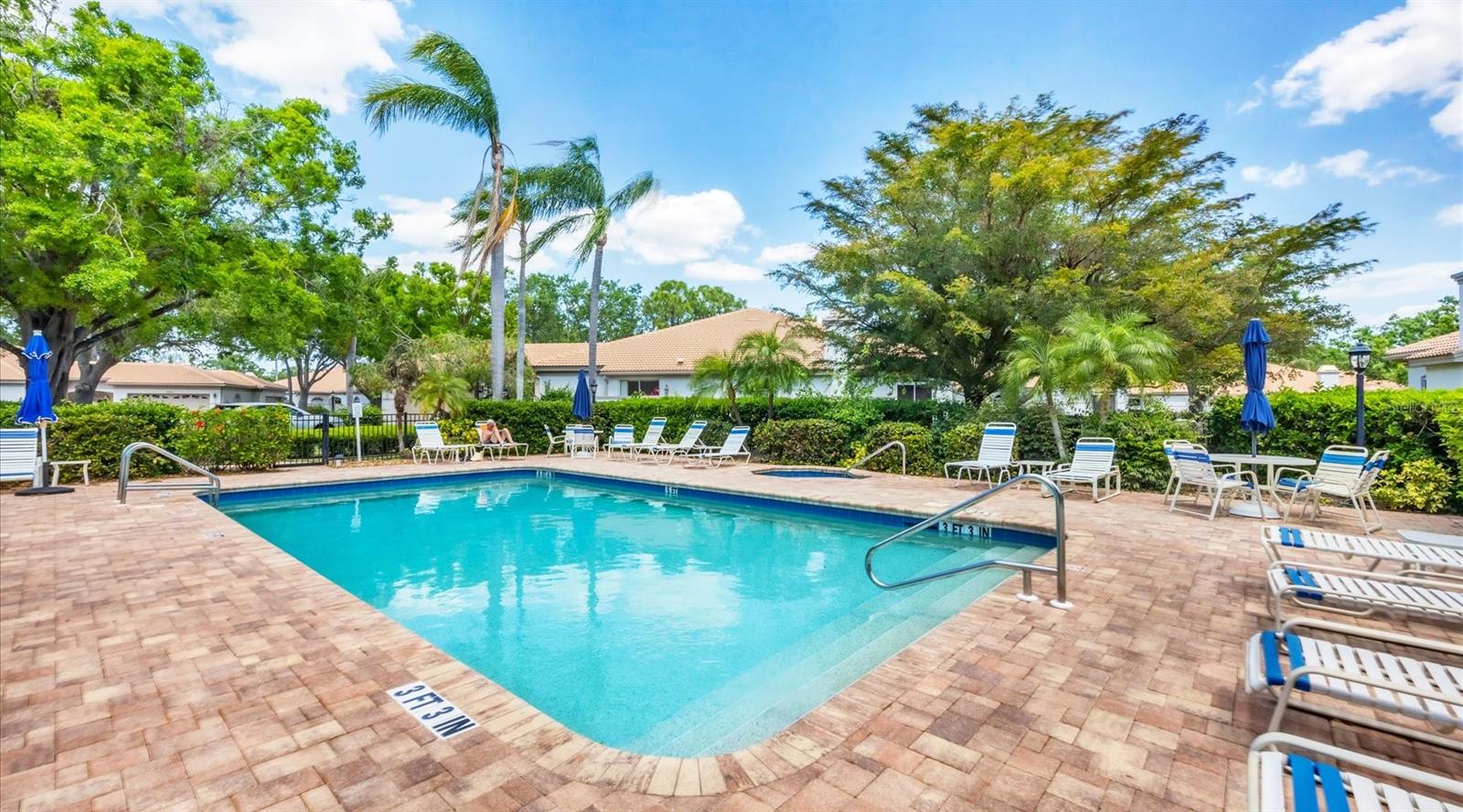3933 CHATSWORTH GREENE 50