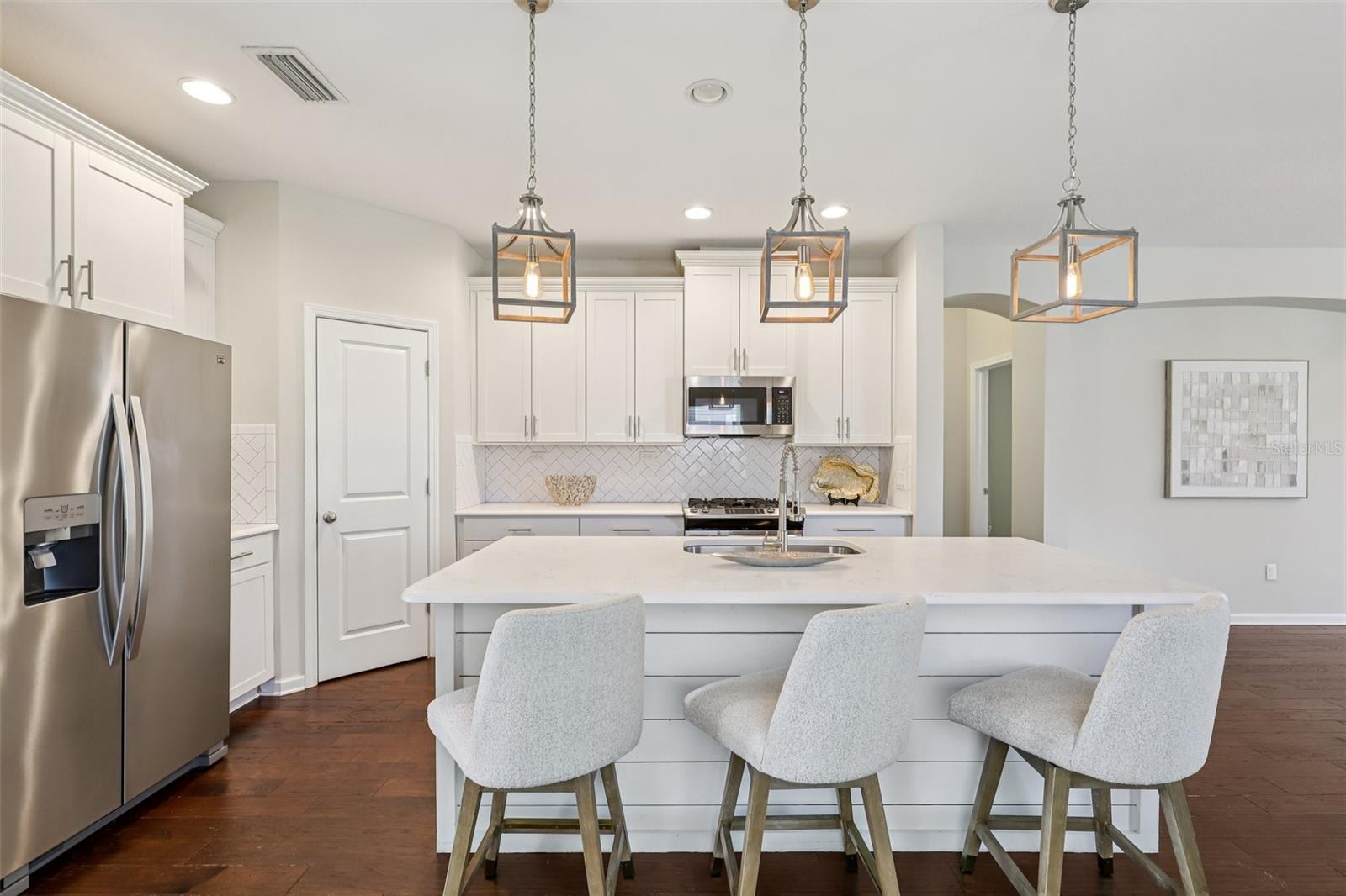 BEACON LAKE PH 1 - Residential