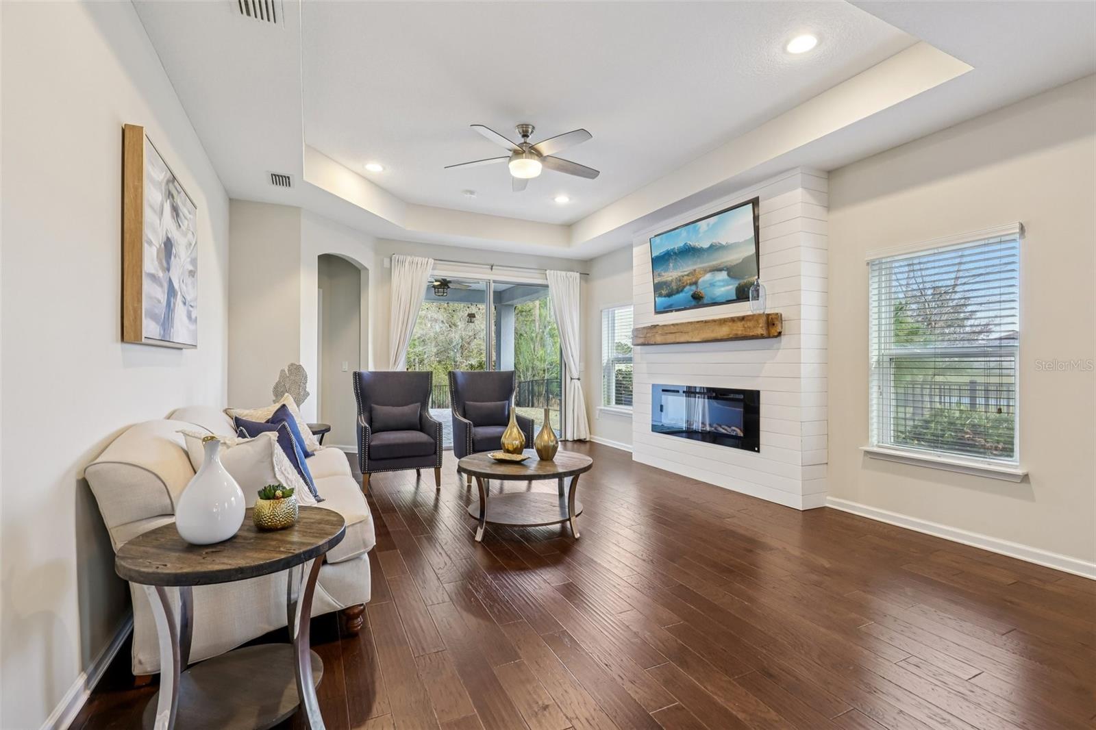 BEACON LAKE PH 1 - Residential