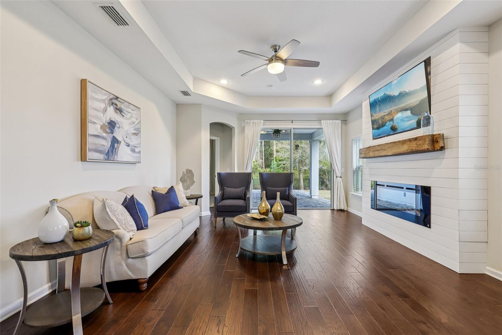 BEACON LAKE PH 1 - Residential