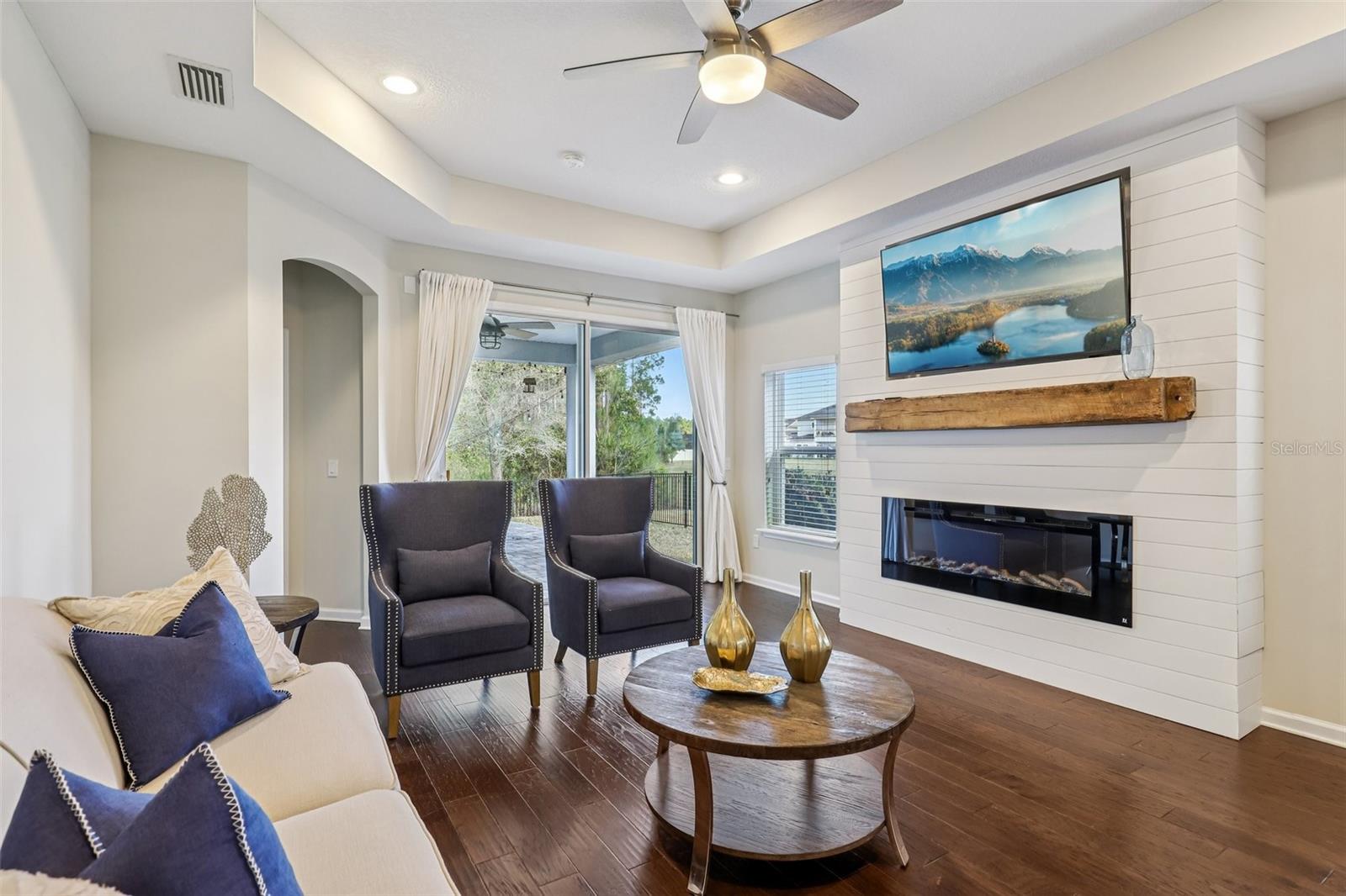 BEACON LAKE PH 1 - Residential