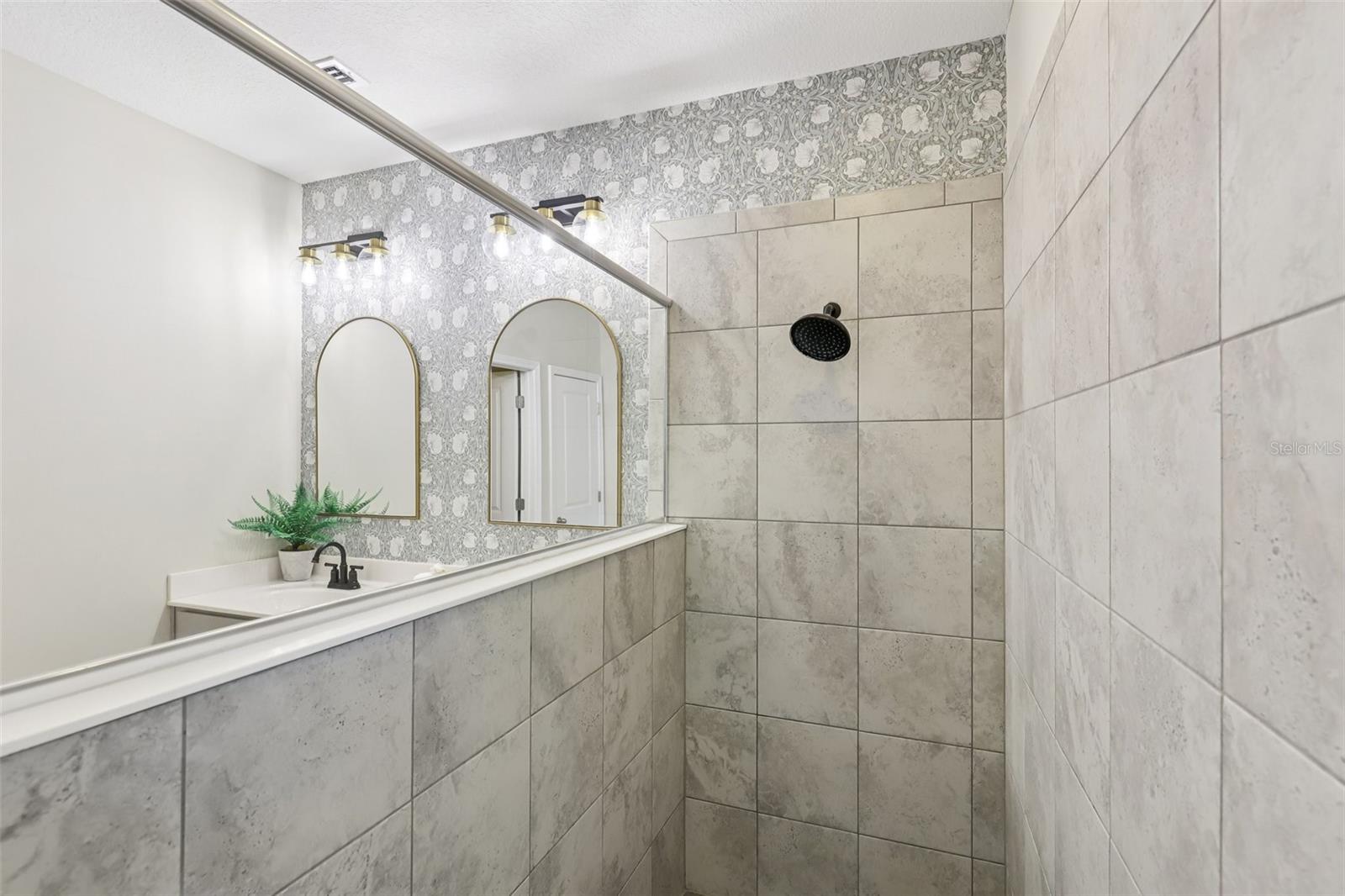 BEACON LAKE PH 1 - Residential