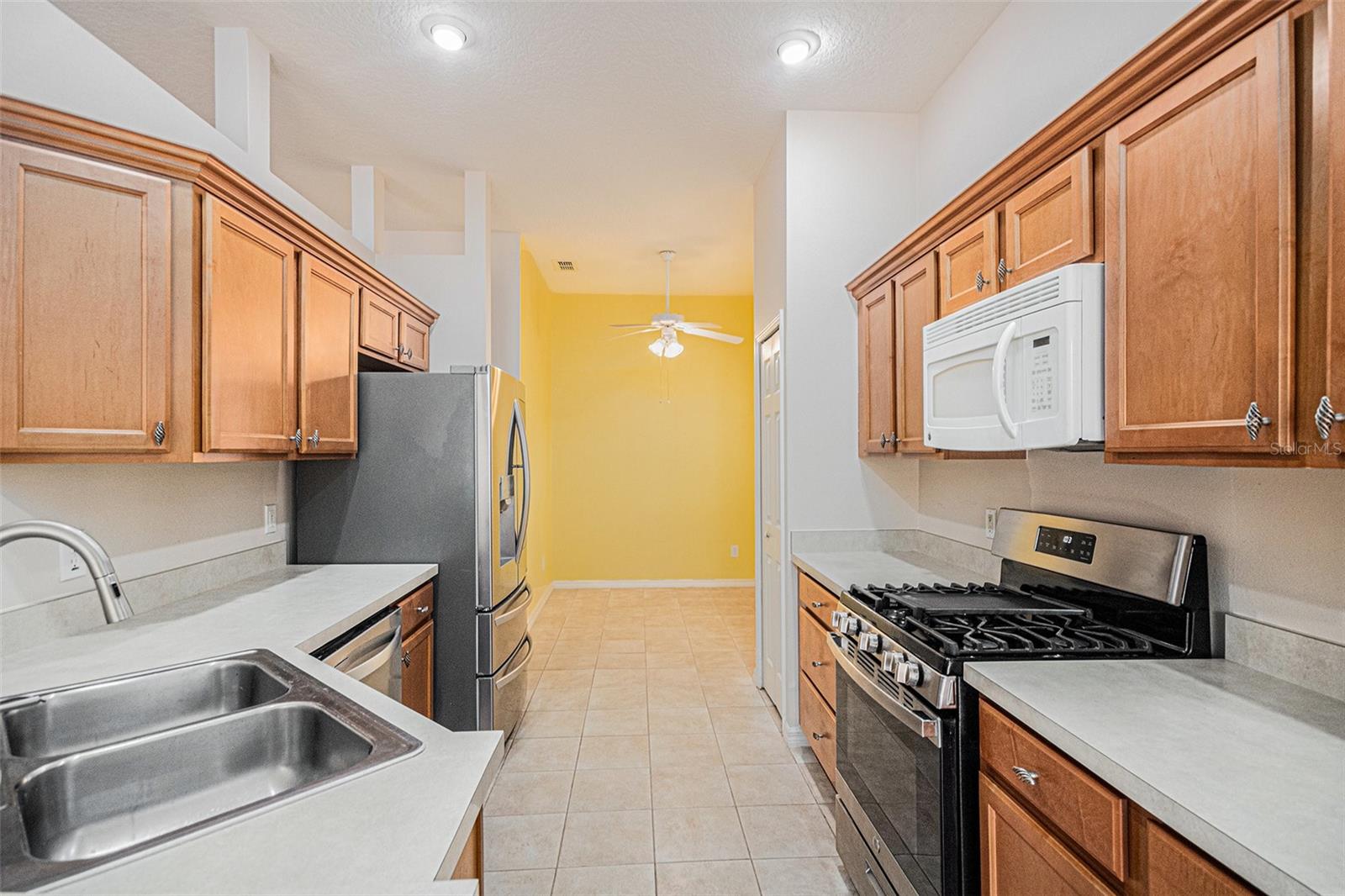 CASCADES OF GROVELAND / TRILOGY ORLANDO - Residential