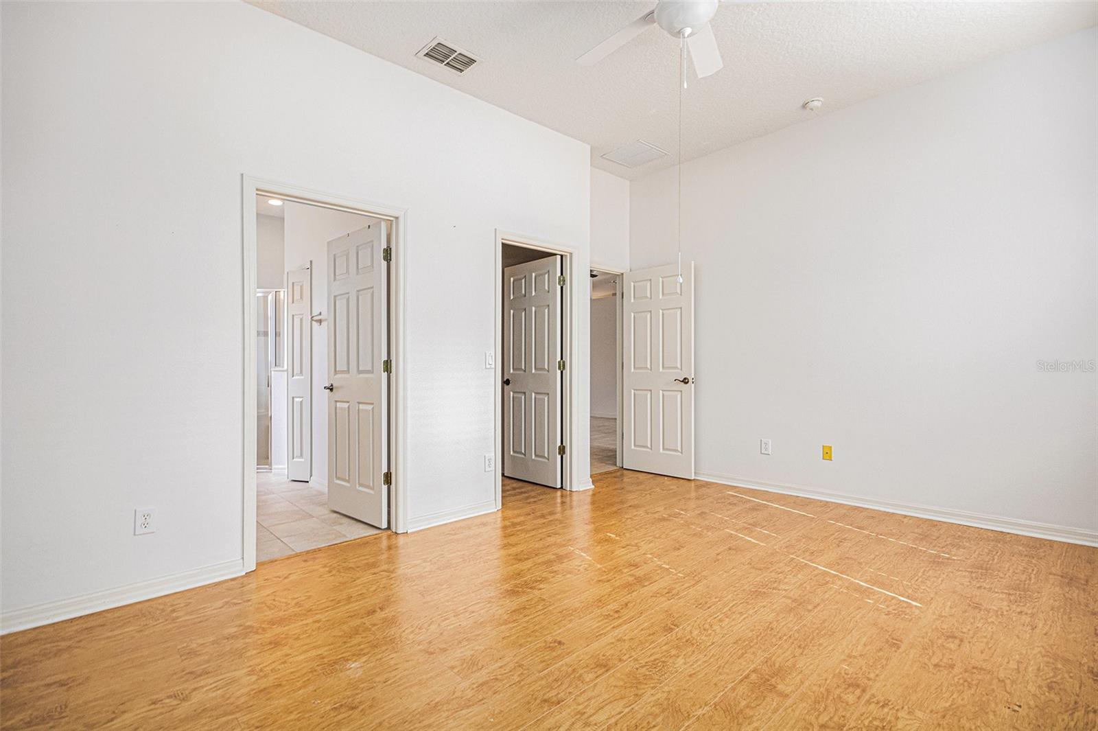 CASCADES OF GROVELAND / TRILOGY ORLANDO - Residential