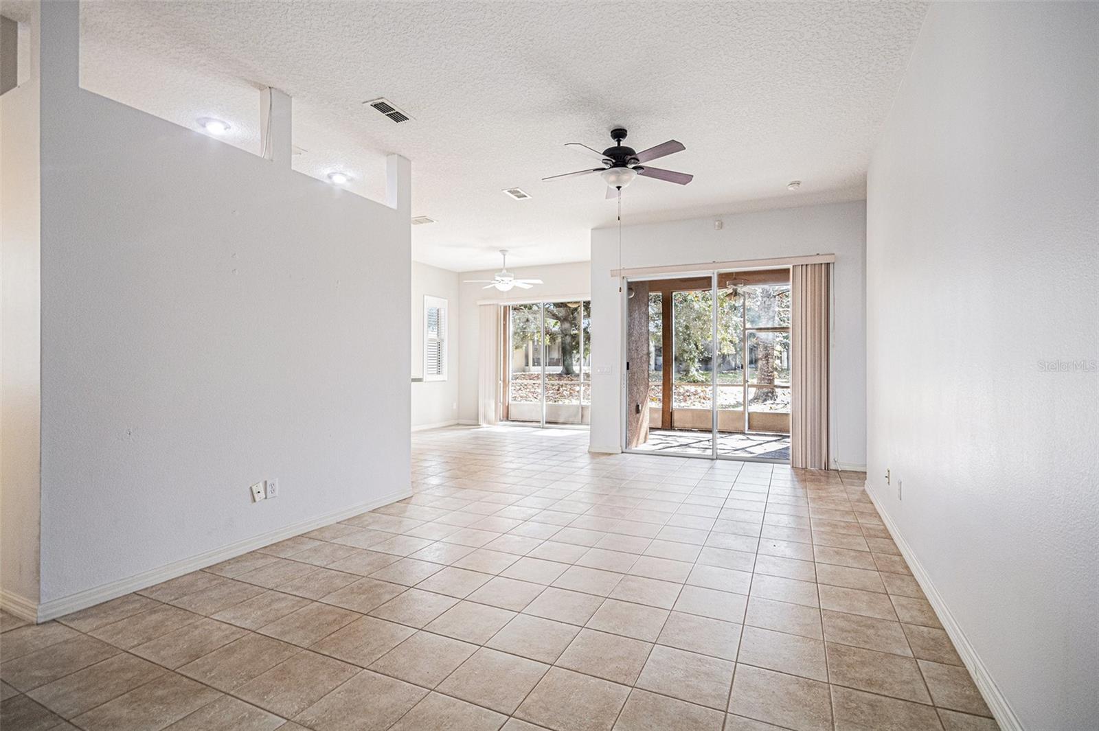 CASCADES OF GROVELAND / TRILOGY ORLANDO - Residential