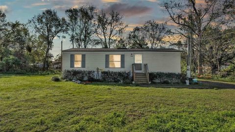 A home in LAKELAND