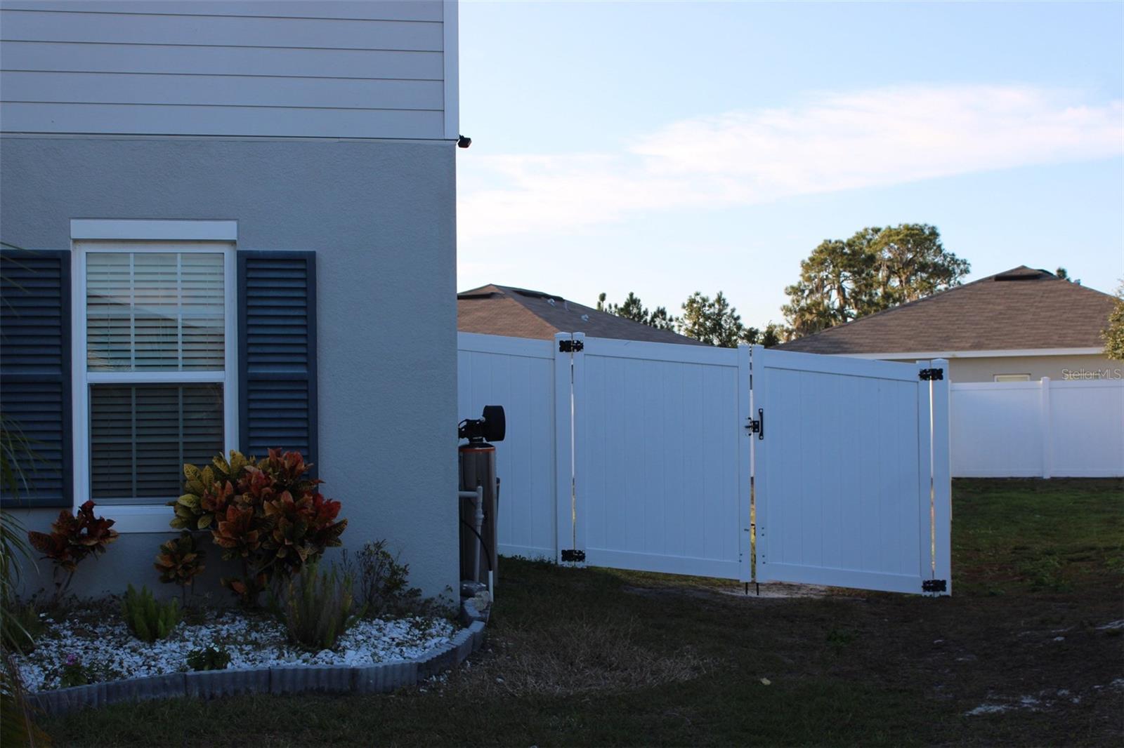 LAKES/LUCERNE PARK PH 6 - Residential Lease