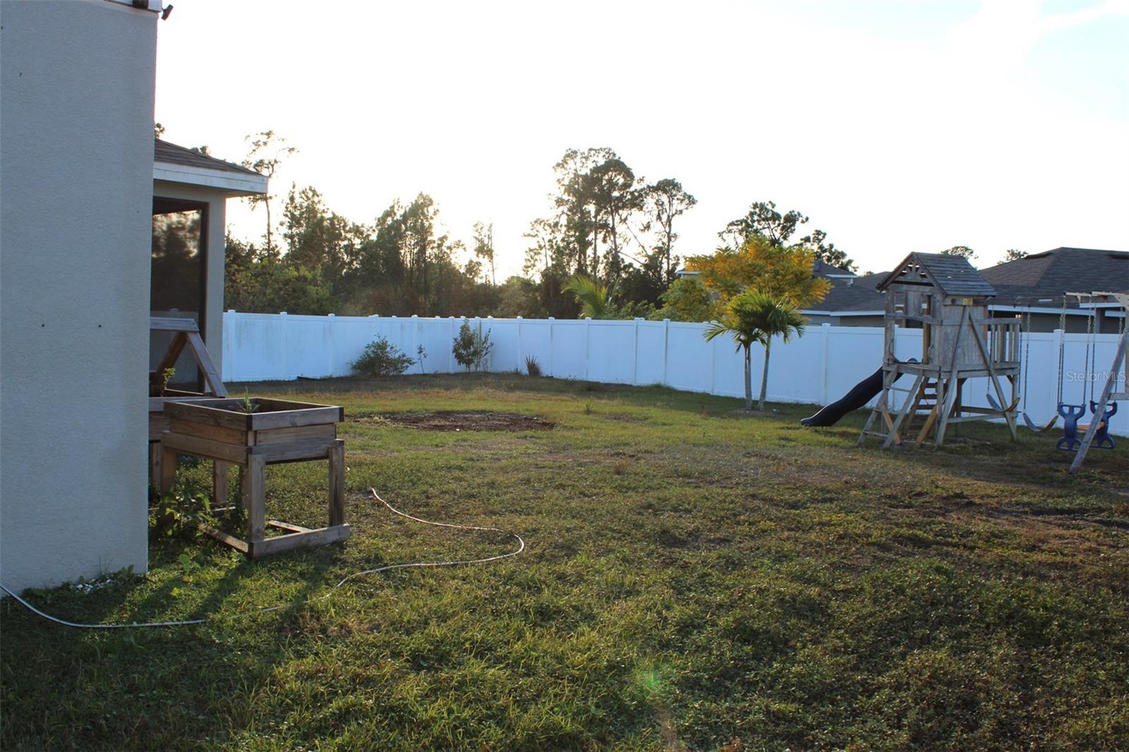 LAKES/LUCERNE PARK PH 6 - Residential Lease