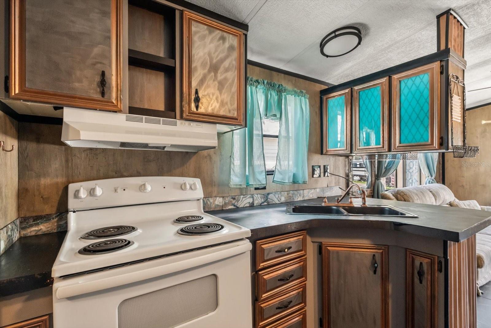 OUTDOOR RESORTS AMERICA - Residential