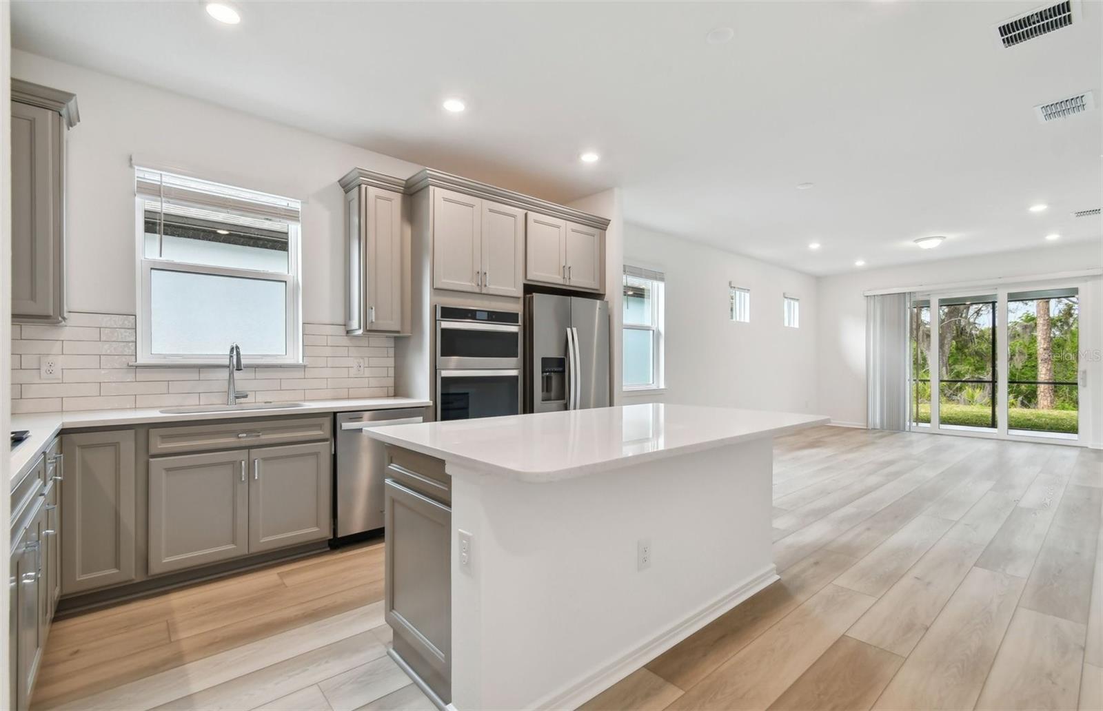 9446 SHOREBIRD COURT