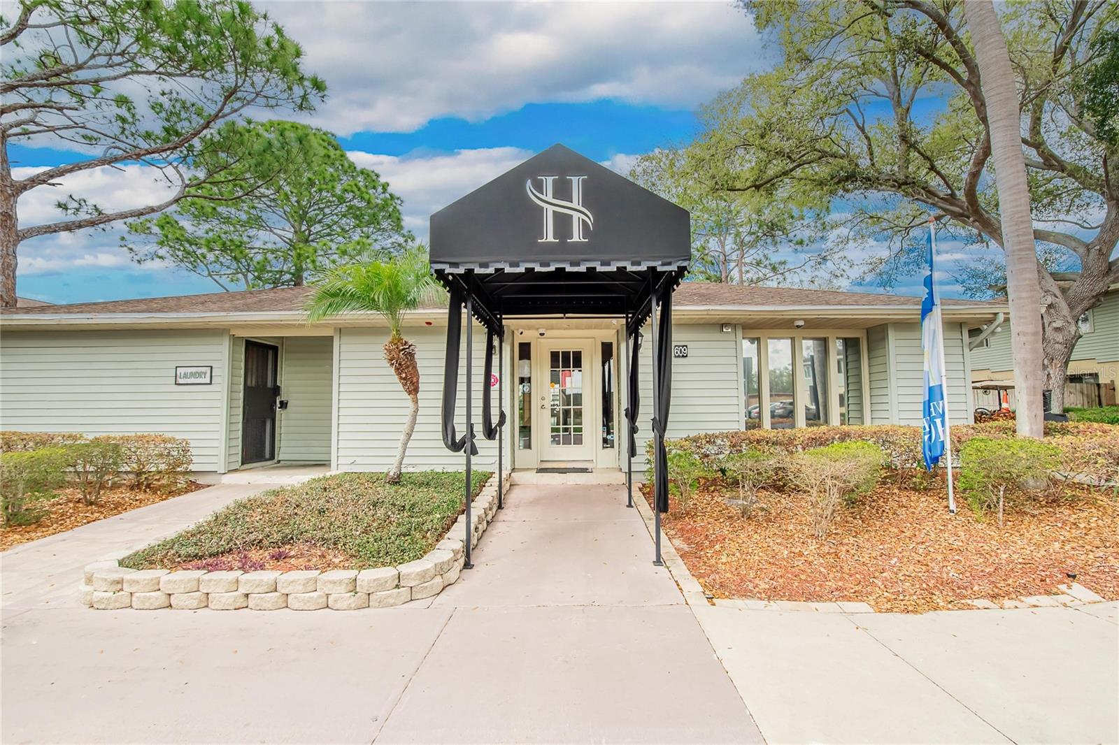 202 RED MAPLE PLACE 202