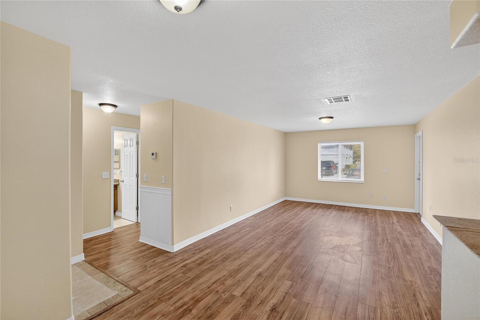 202 RED MAPLE PLACE 202