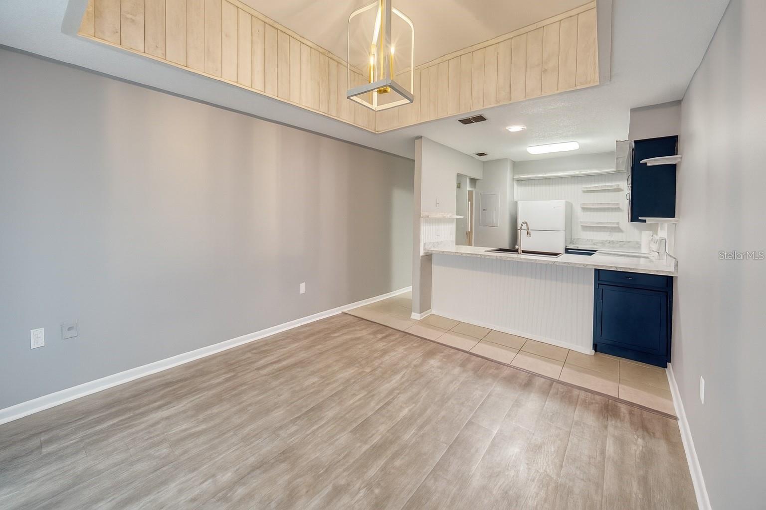 FAIRWOODS A CONDOMINIUM COND BK-7 PGS 6- - Residential