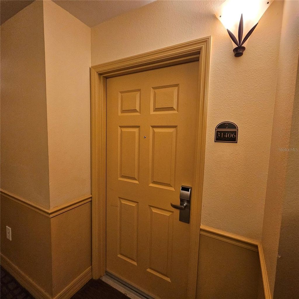 Photo of 8101 Resort Village Dr #31406, Orlando, FL 32821 (MLS # S5145632)