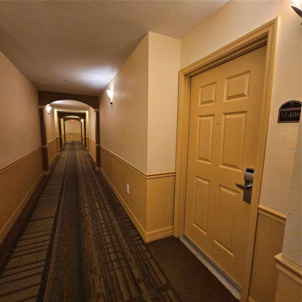 Photo of 8101 Resort Village Dr #31406, Orlando, FL 32821 (MLS # S5145632)