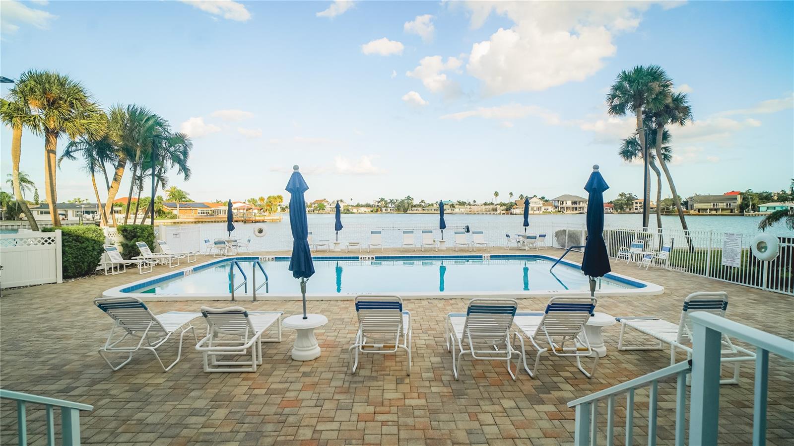 THREE PALMS POINTE CONDO - Residential