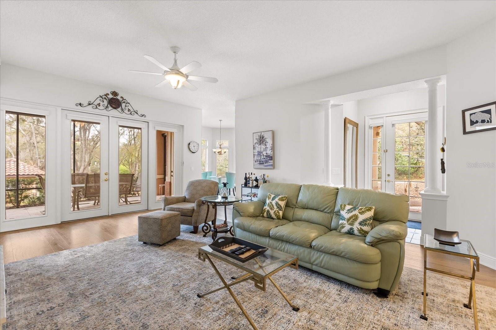 HOWEY MISSION SONOMA CONDO - Residential