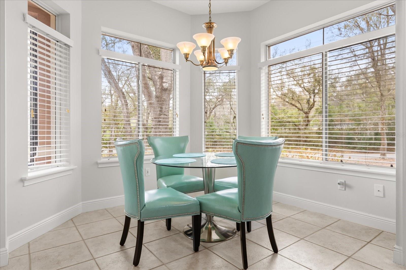 HOWEY MISSION SONOMA CONDO - Residential