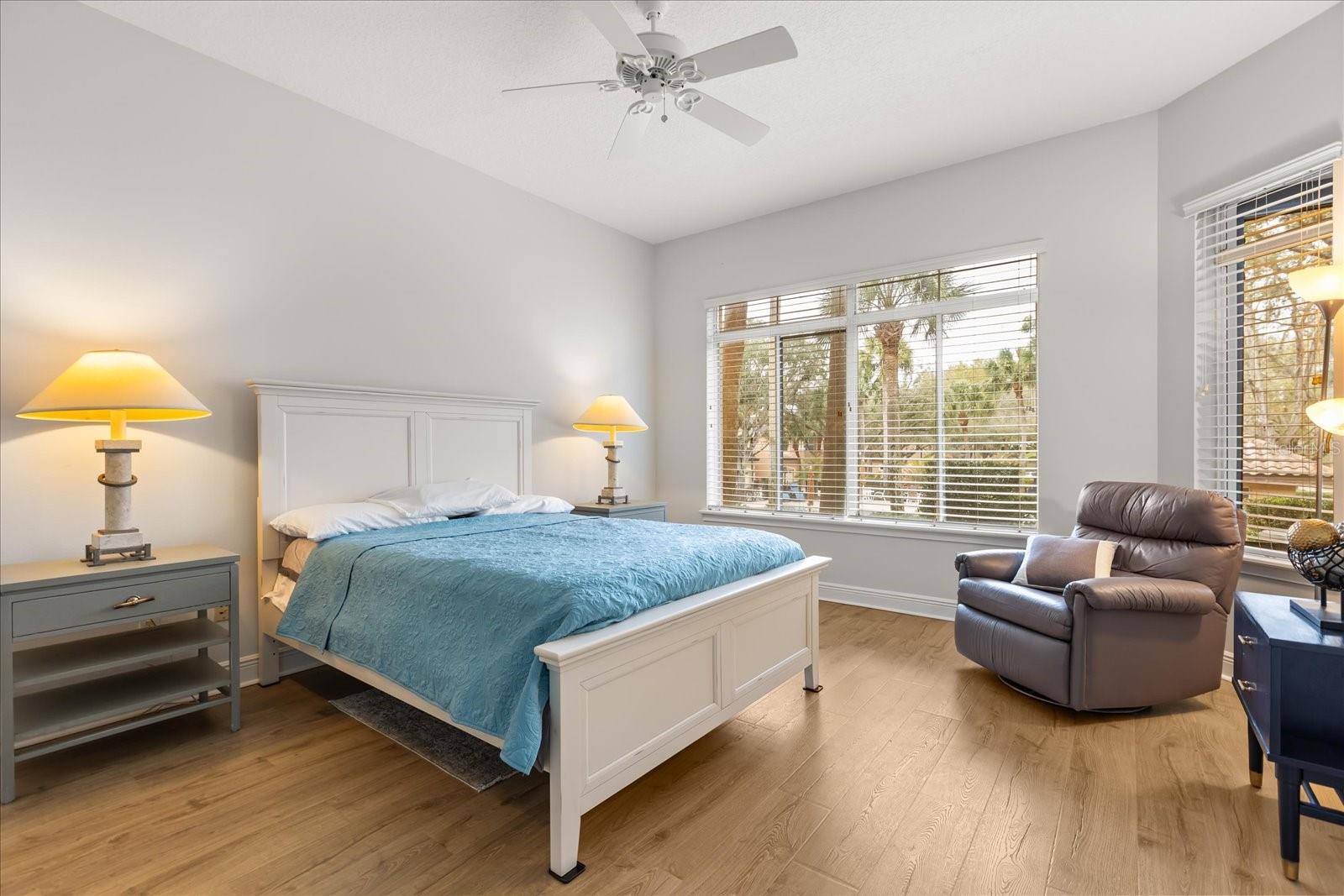 HOWEY MISSION SONOMA CONDO - Residential