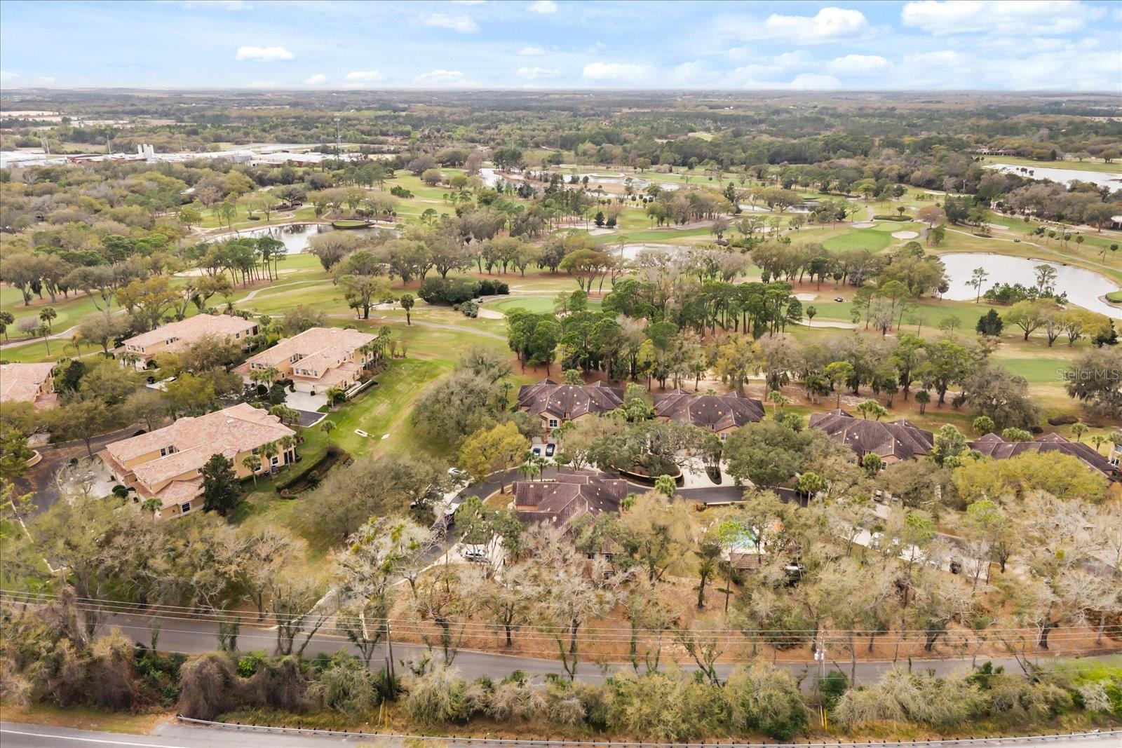 HOWEY MISSION SONOMA CONDO - Residential