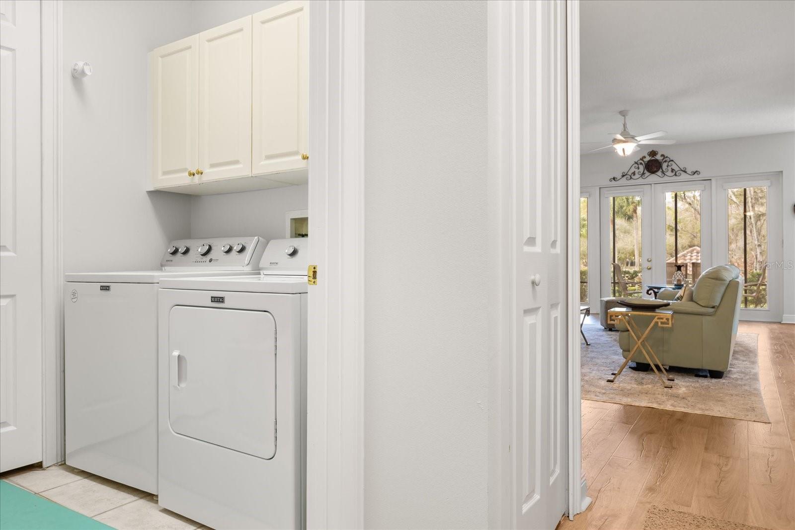 HOWEY MISSION SONOMA CONDO - Residential