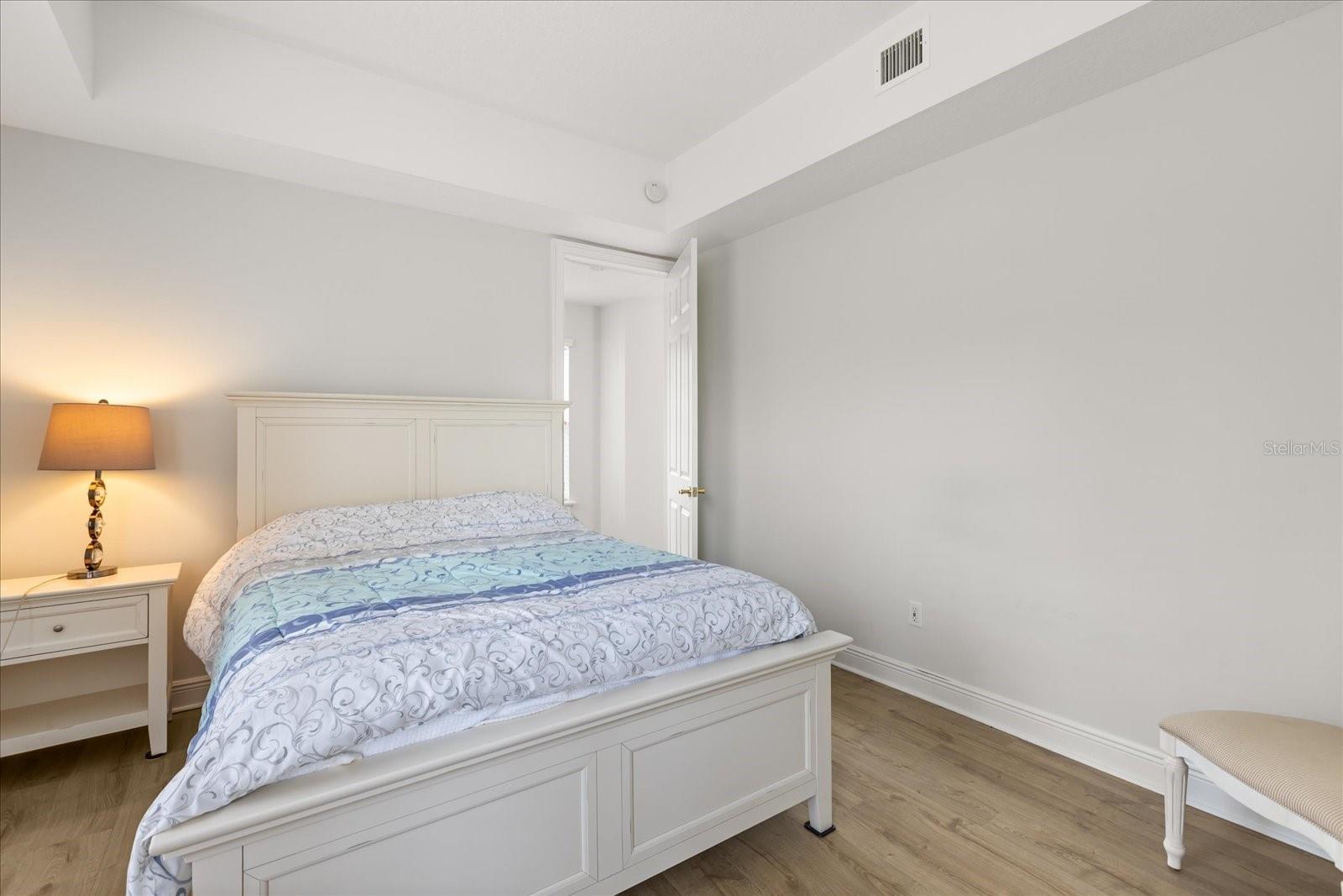 HOWEY MISSION SONOMA CONDO - Residential