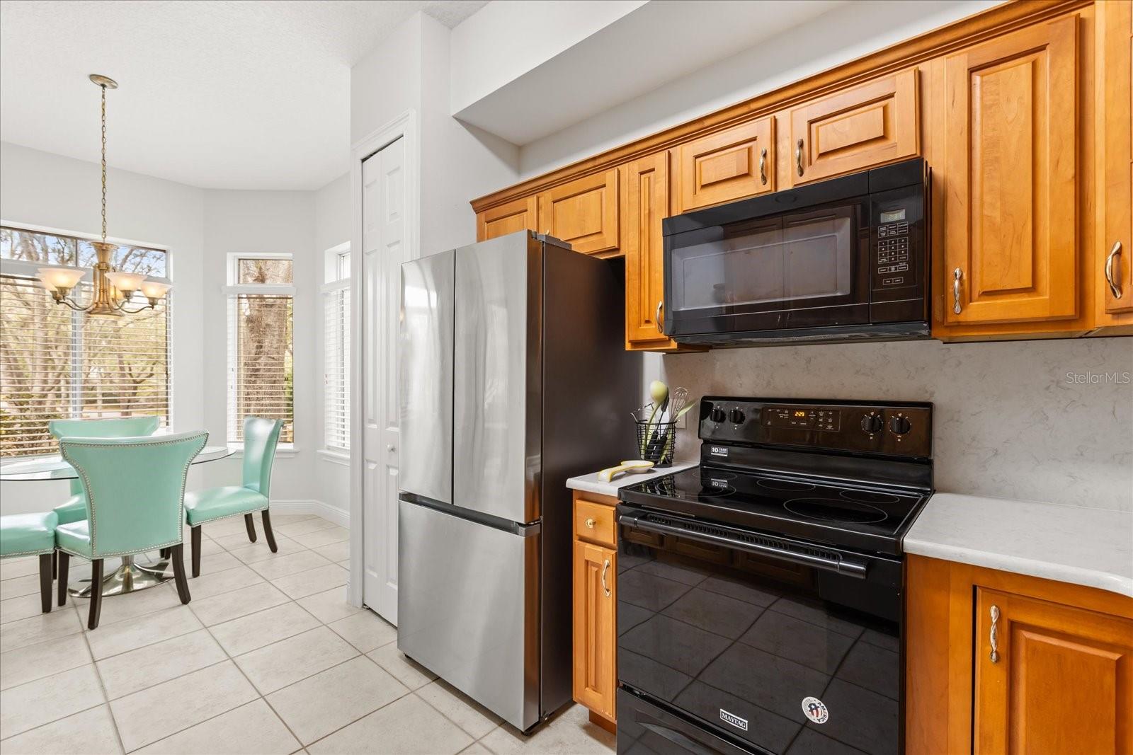 HOWEY MISSION SONOMA CONDO - Residential