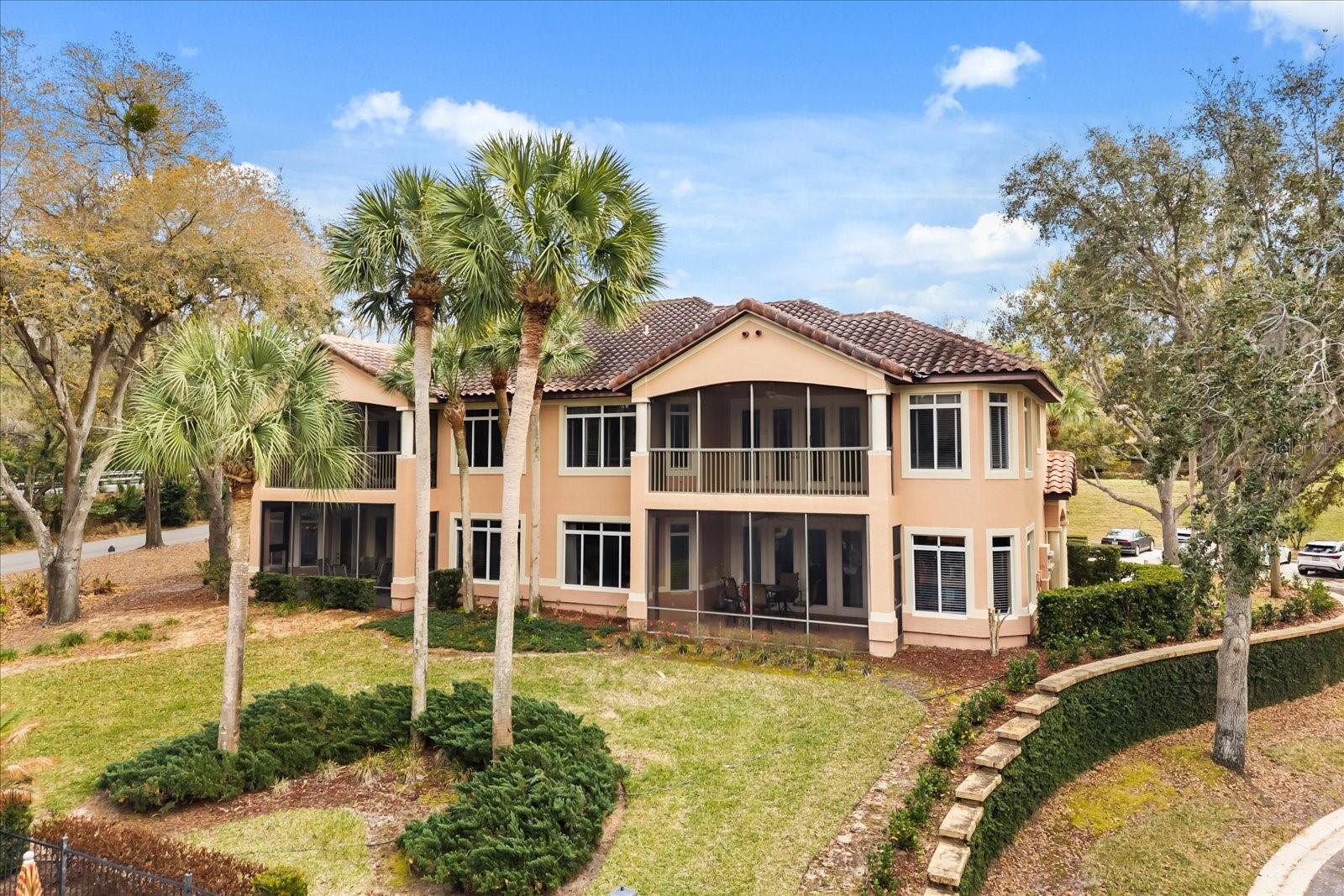 HOWEY MISSION SONOMA CONDO - Residential