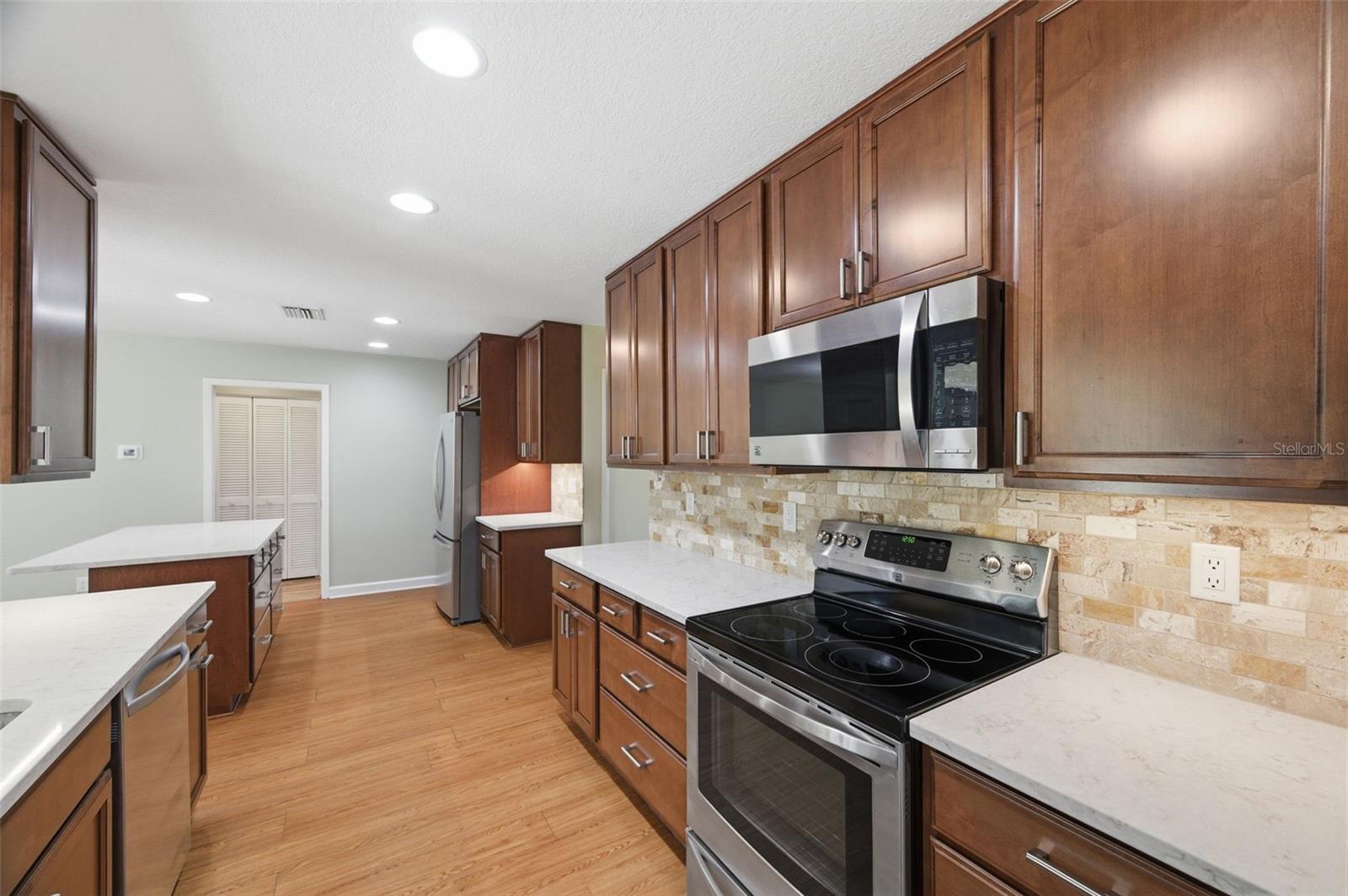 HIGHLAND LAKES - Residential