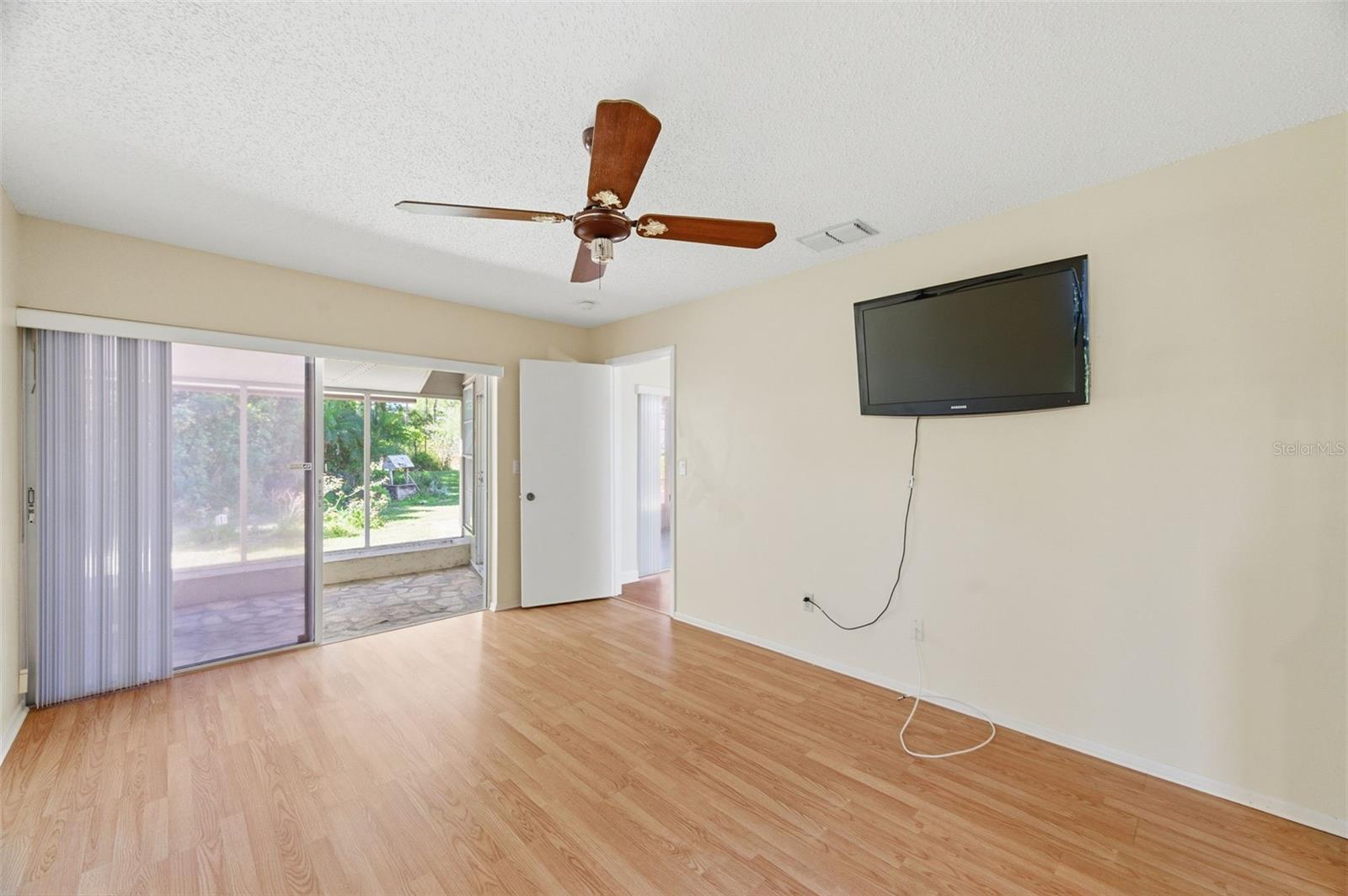 HIGHLAND LAKES - Residential